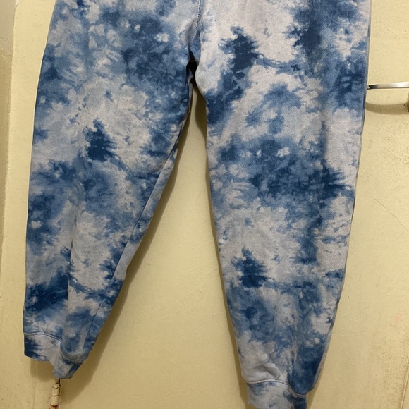 Lucky brand tie dye sweatpants💙🤍 - Picture 3 of 4